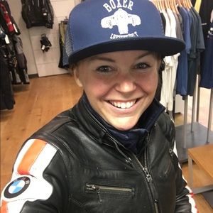 Meet your Posher, Stephanie